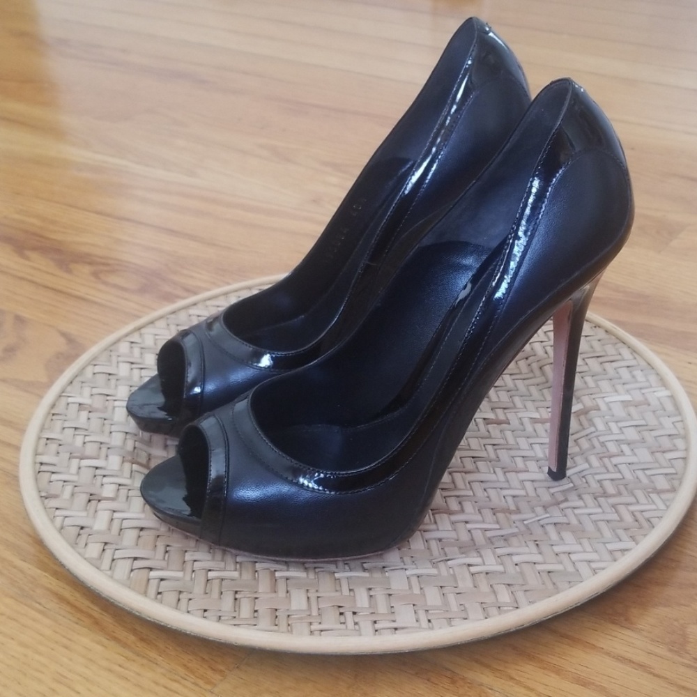 Alexander McQueen (two tone) Pumps; 40.5